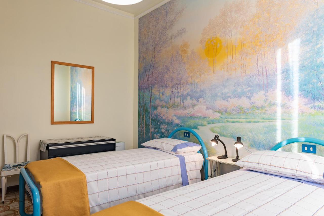 Apartment Holiday Versilia Camaiore Exterior foto